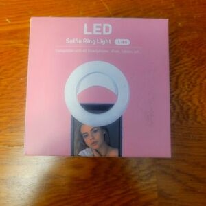 ***NIB*** LED selfie ring light